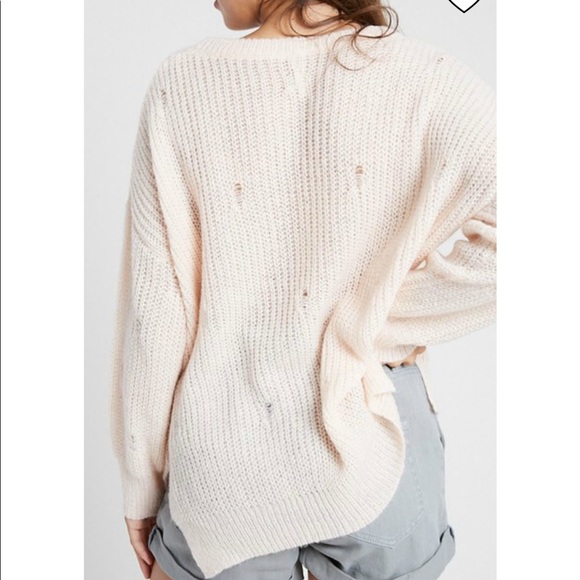 Wishlist soft pink oversized distressed sweater - Picture 2 of 7